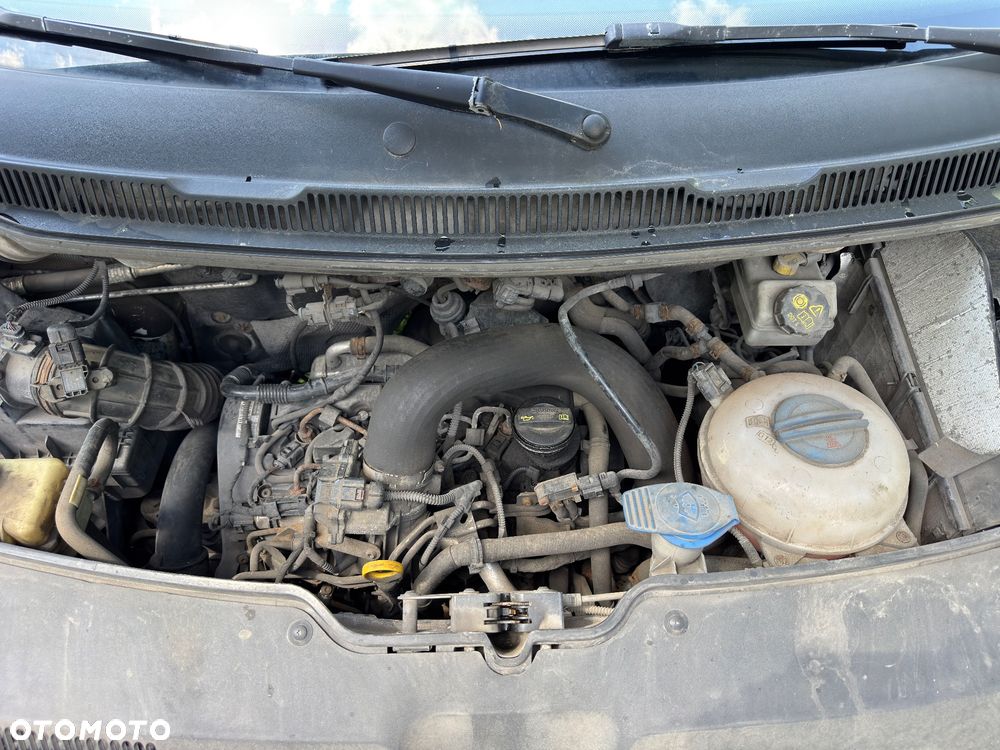 Volkswagen Transporter - 18