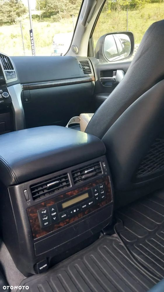 Toyota Land Cruiser LC 4.5 D-4D V8 Prestige X 7 - 13