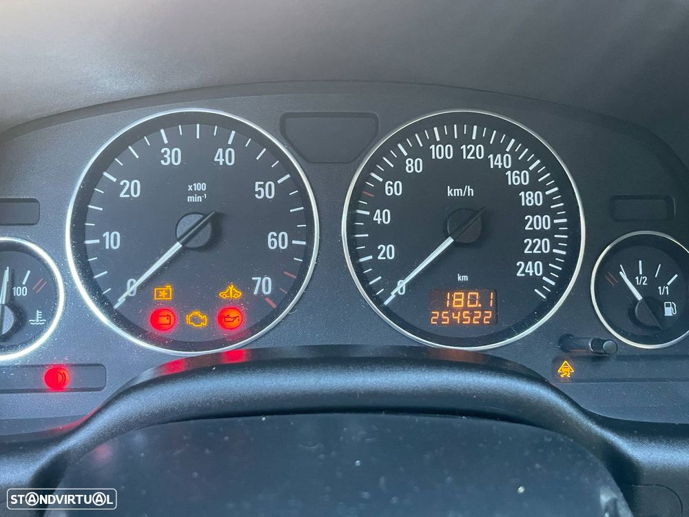 Opel Astra Coupe 1.8 16V - 9