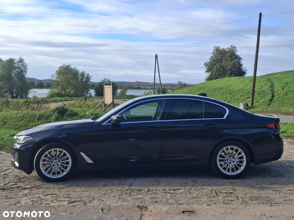 BMW Seria 5 530e iPerformance Luxury Line - 3