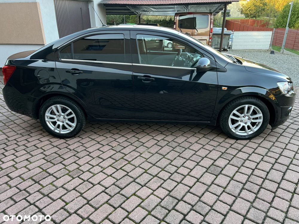 Chevrolet Aveo 1.4 LTZ S/S - 34