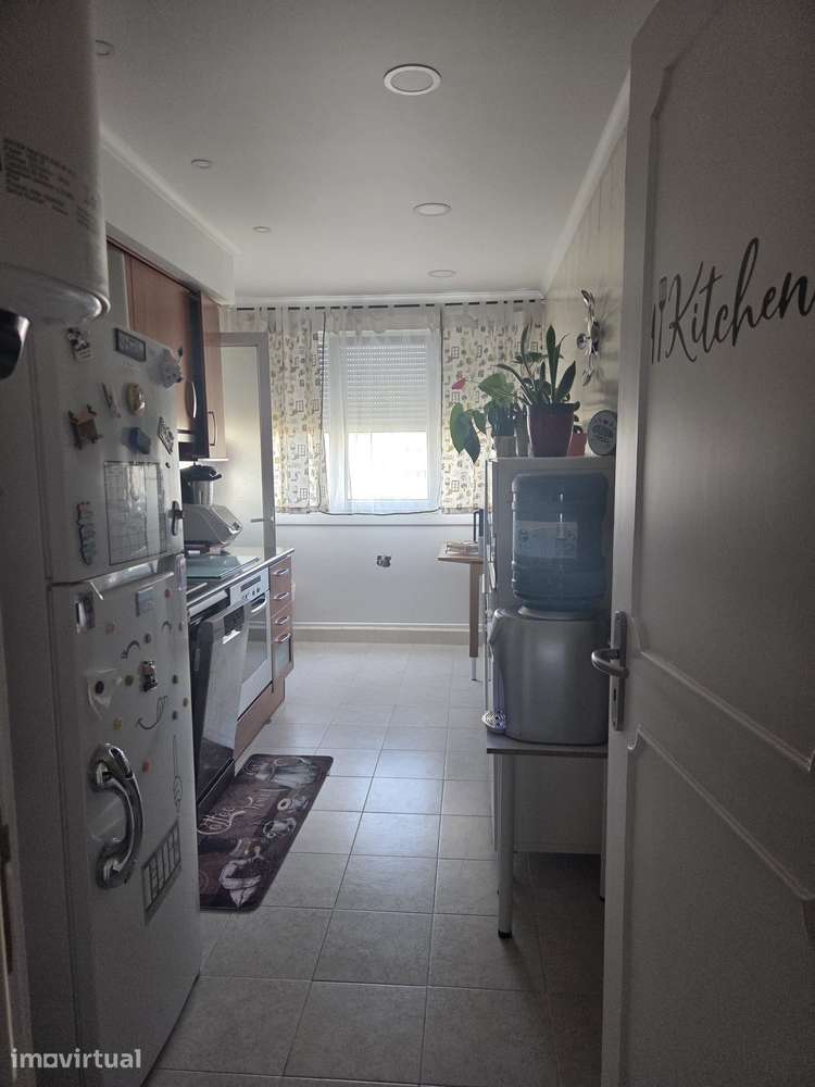 Apartamento T3 com 98,5 m² de área útil, totalmente remodelado de raiz - Grande imagem: 5/11