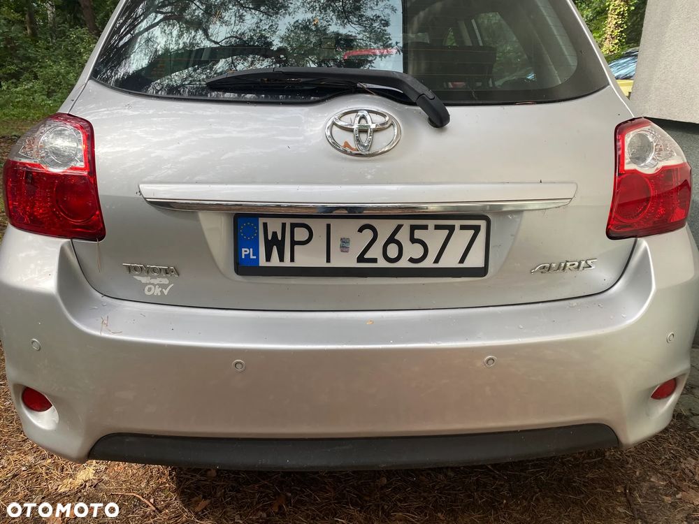 Toyota Auris 1.4 D-4D Luna - 2
