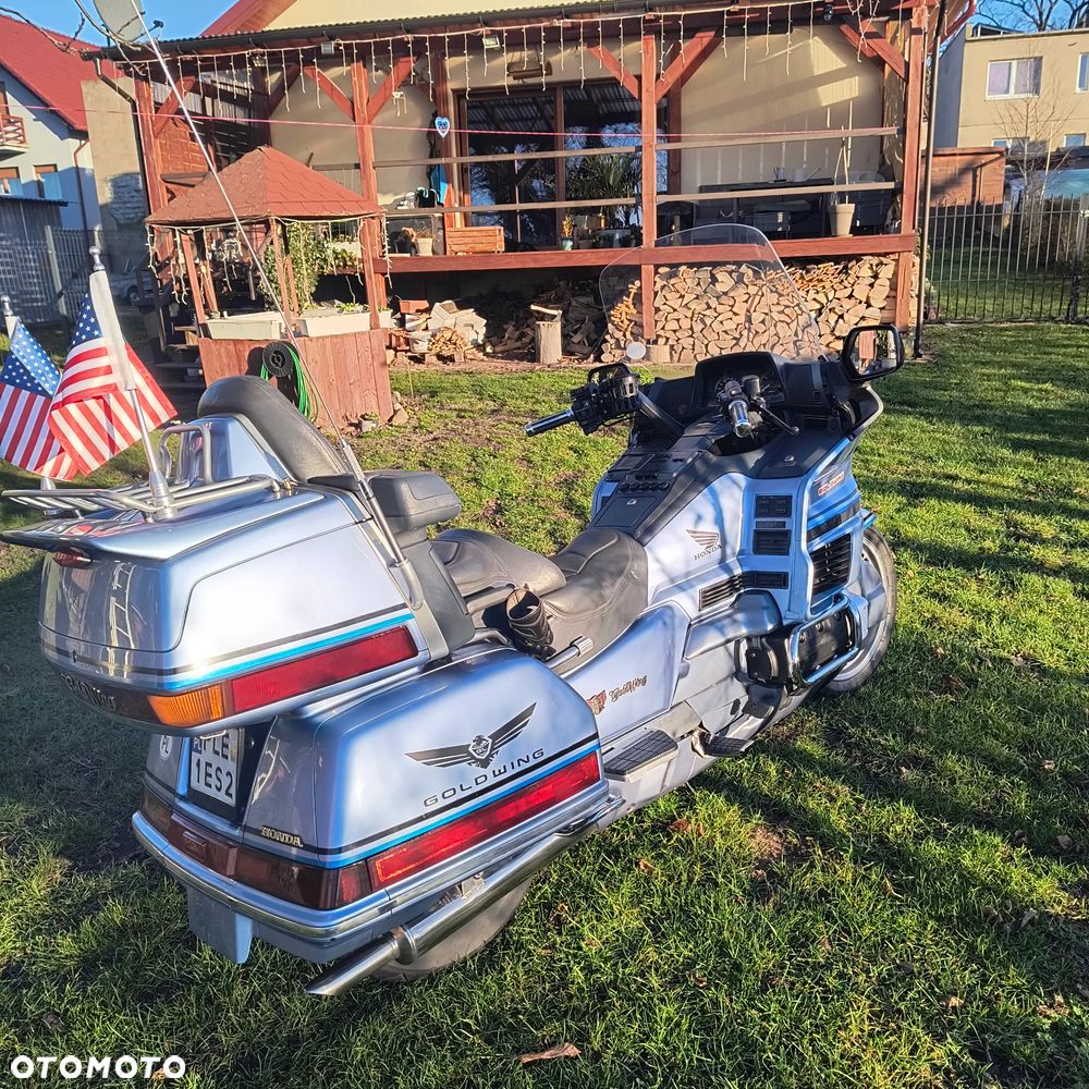 Honda GL - 10