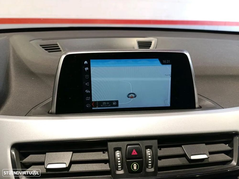 BMW X1 16 d sDrive Advantage - 7