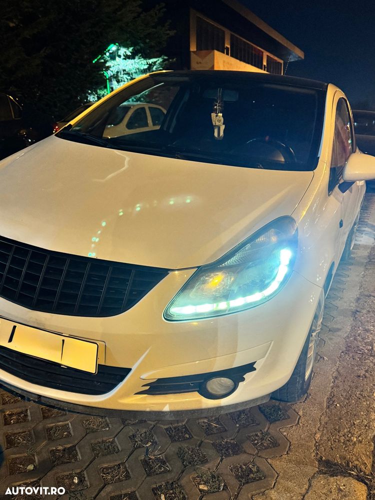 Opel Corsa 1.4i Cosmo - 8