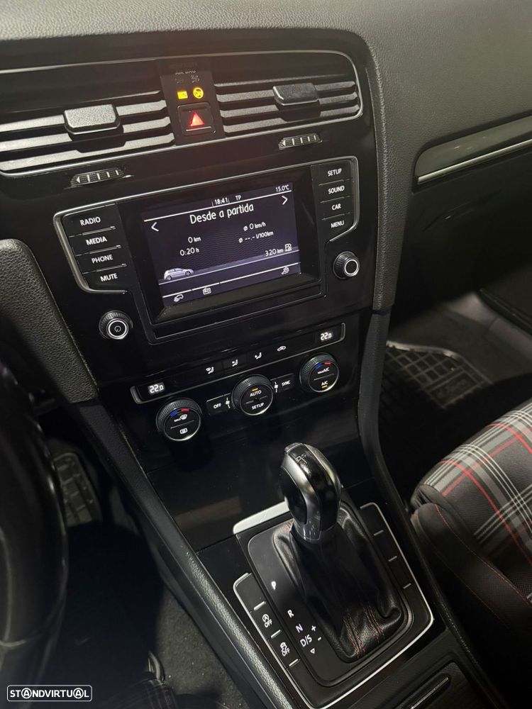 VW Golf 2.0 TSi GTi DSG Performance - 23