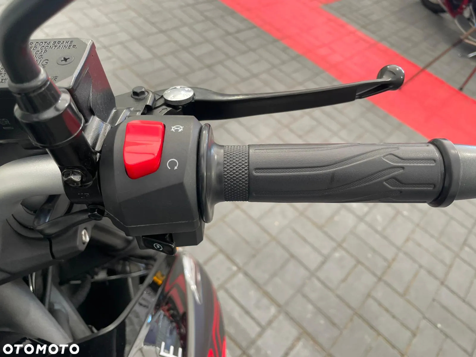 VOGE 300R - 12