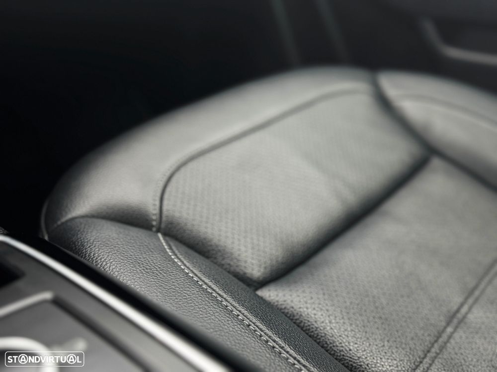 Mercedes-Benz GLE 250 d 4Matic 9G-TRONIC AMG Line - 25