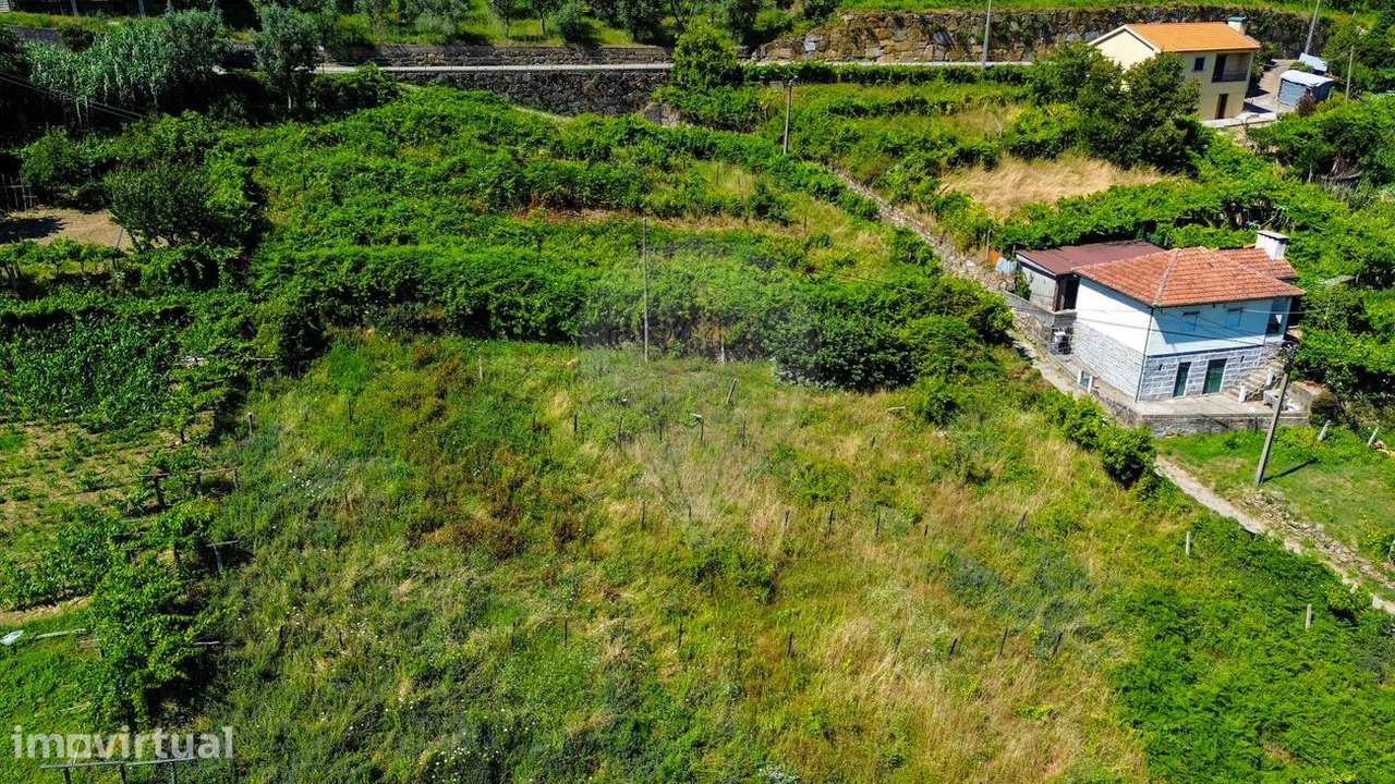 Terreno  para venda - Grande imagem: 2/5