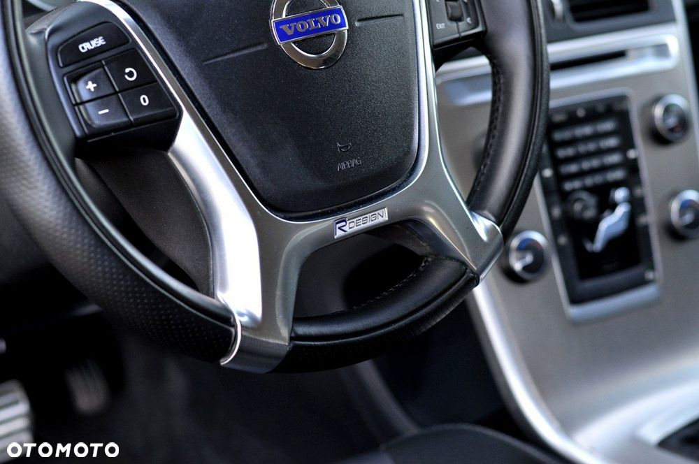 Volvo XC 60 D3 R-Design - 16