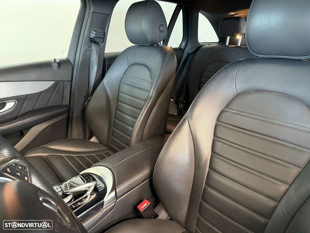 Mercedes-Benz GLC 220 d 4Matic 9G-TRONIC AMG Line - 24