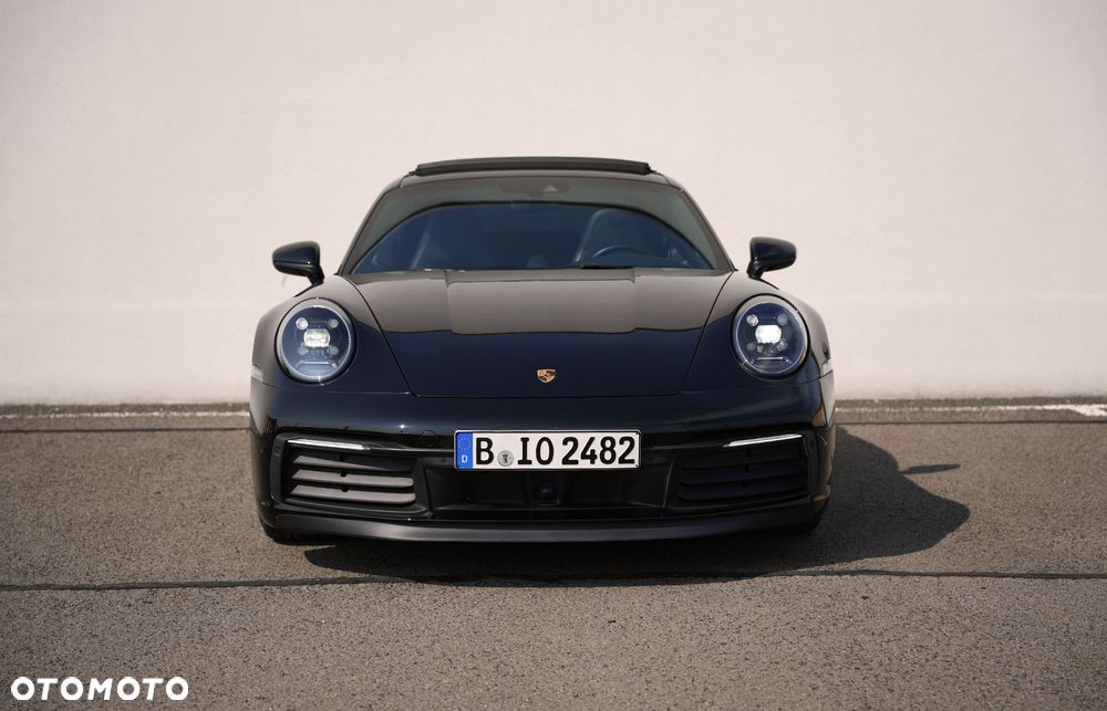 Porsche 911 Carrera S - 11