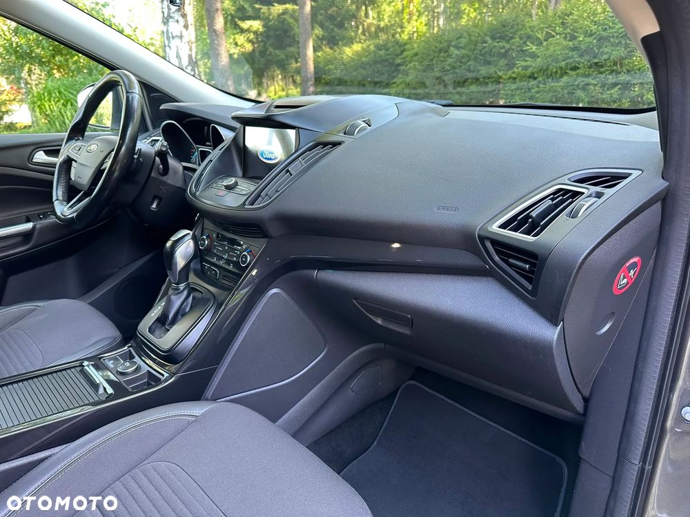 Ford Kuga - 23