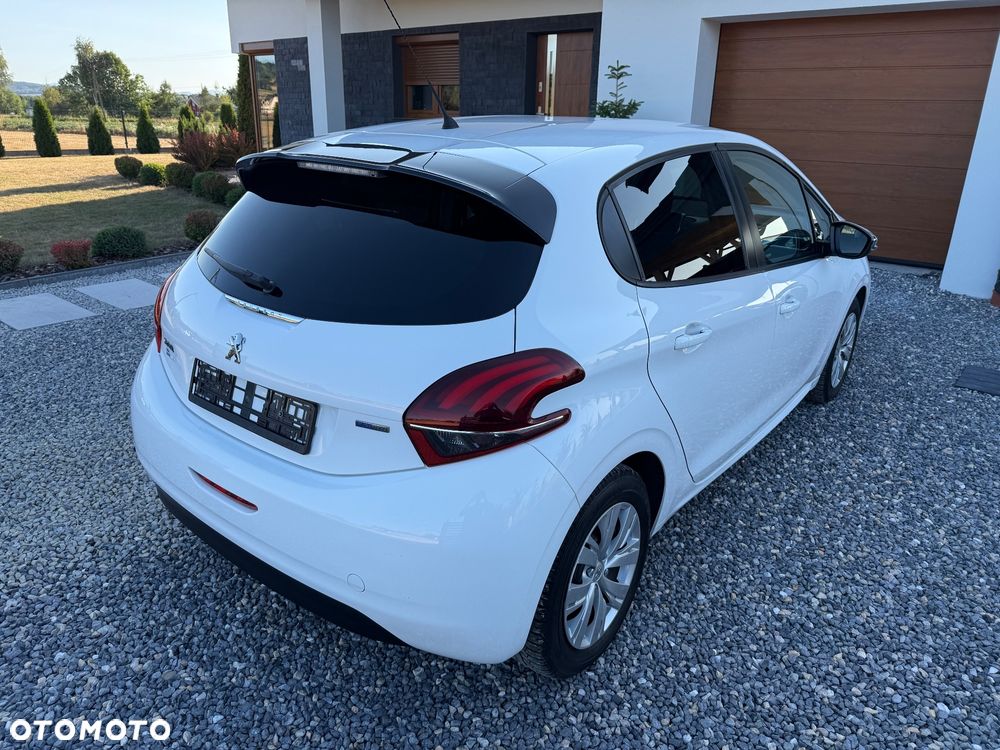 Peugeot 208 82 VTI Style - 13