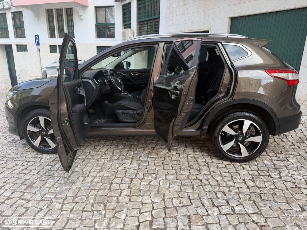 Nissan Qashqai 1.2 DIG-T N-Vision Xtronic - 8