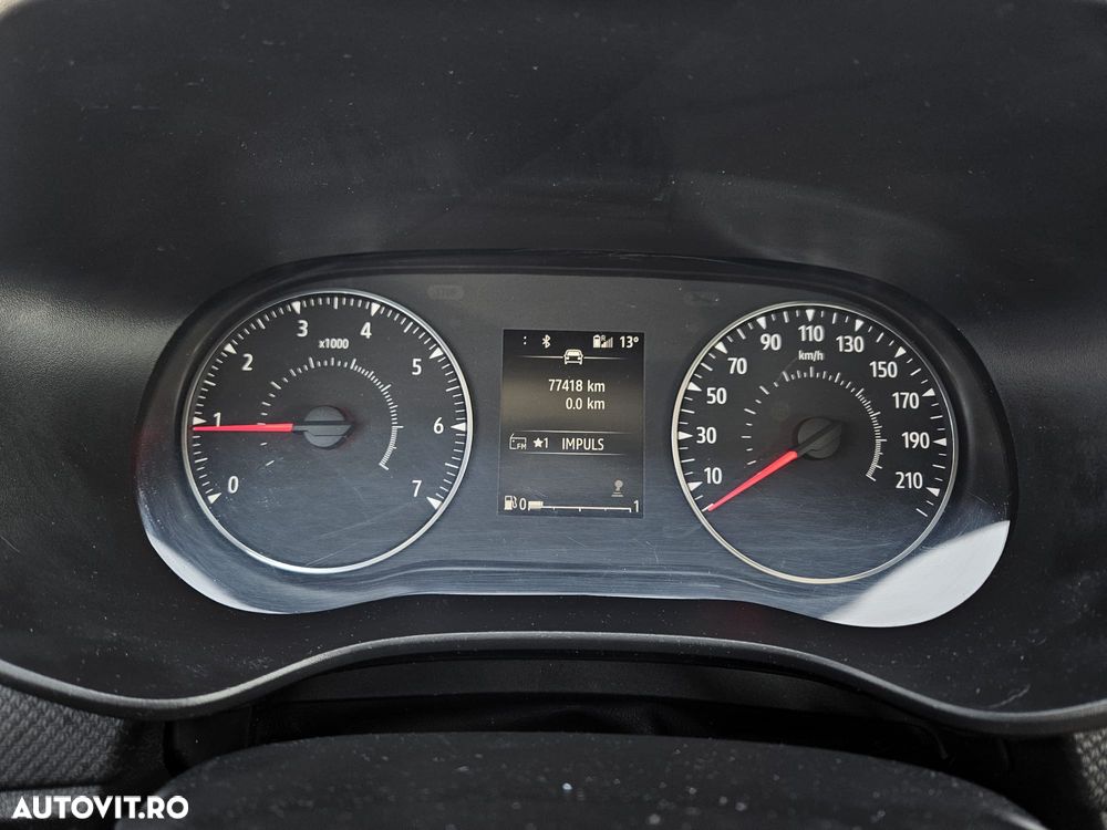 Dacia Logan TCe 90 Essential - 10