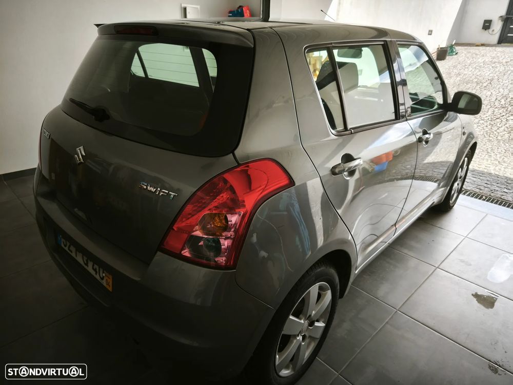 Suzuki Swift 1.3 DDiS GL - 5