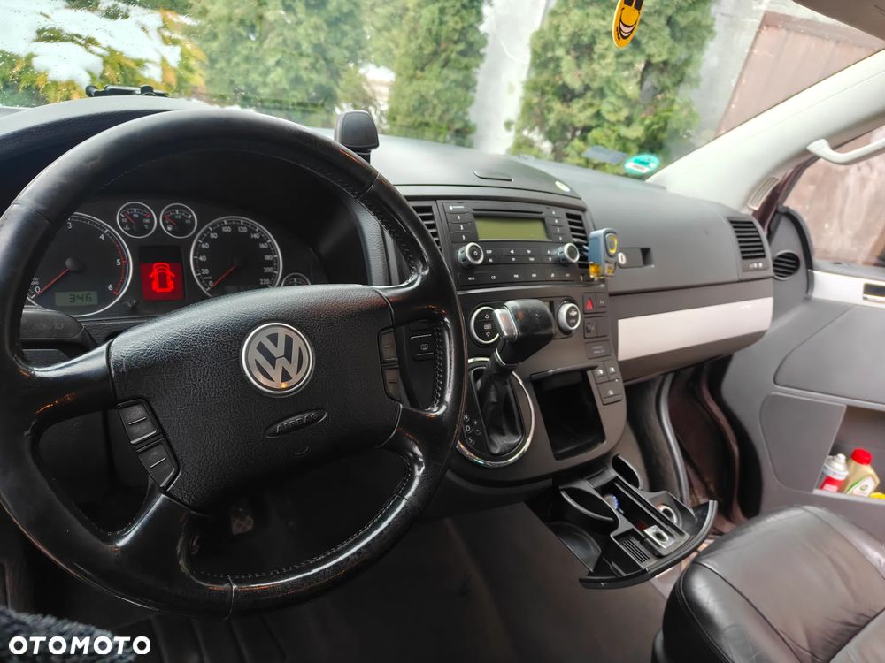 Volkswagen Multivan - 8