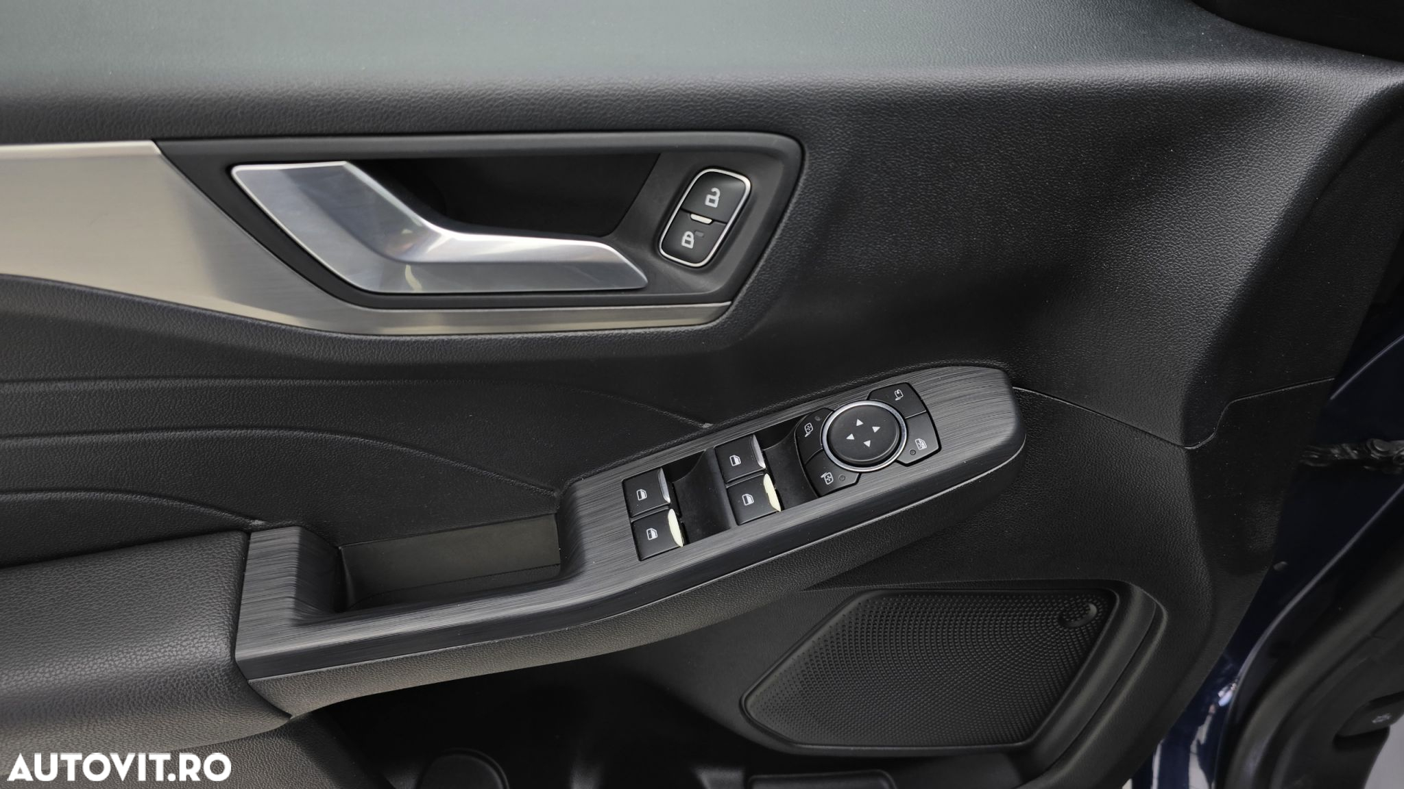 Ford Kuga - 11