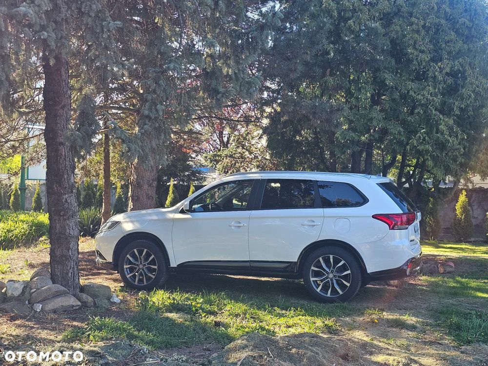 Mitsubishi Outlander - 7