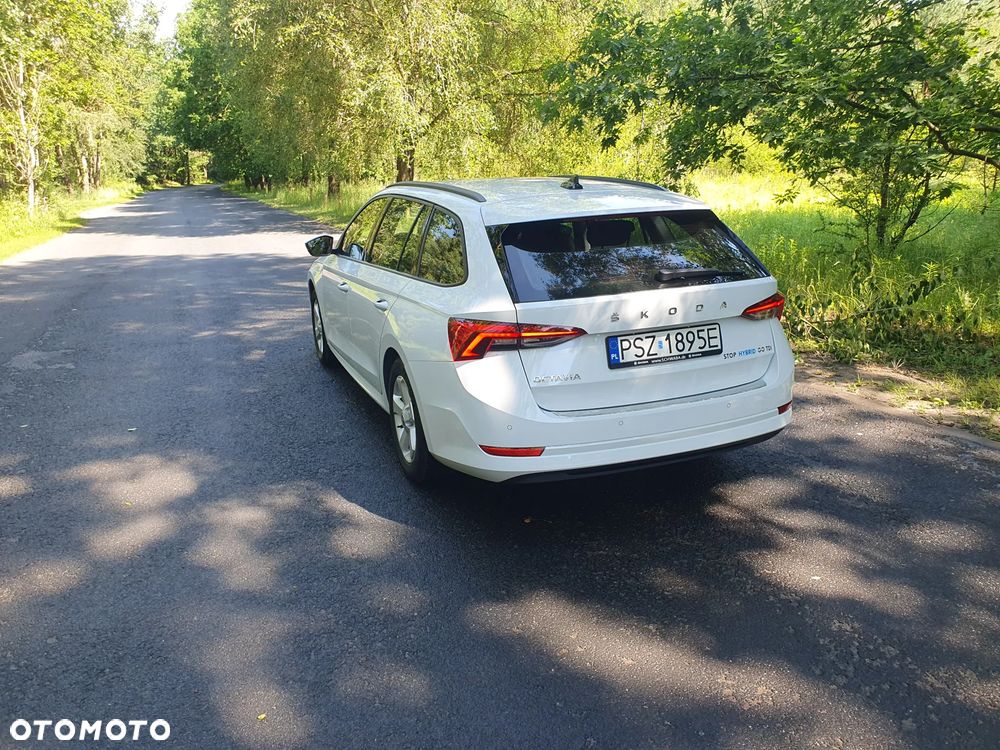 Skoda Octavia 2.0 TDI Ambition DSG - 4