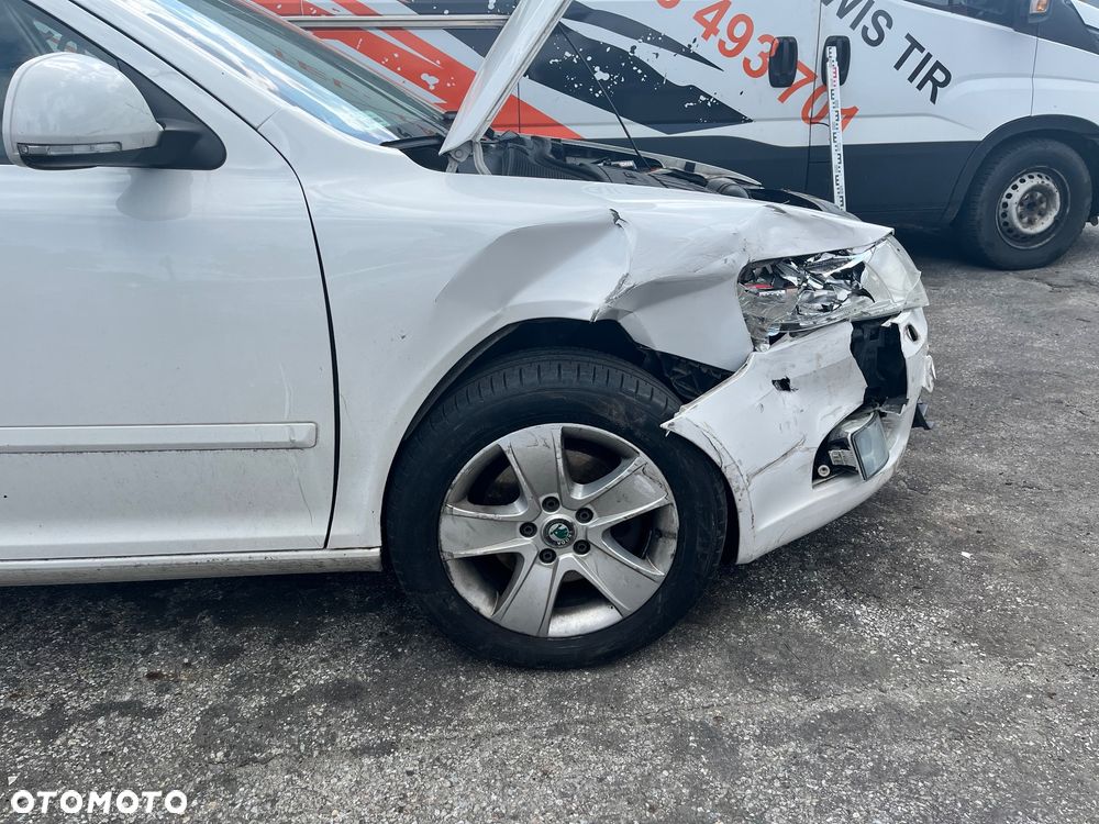 Skoda Octavia 2.0 TDI DPF Elegance - 11