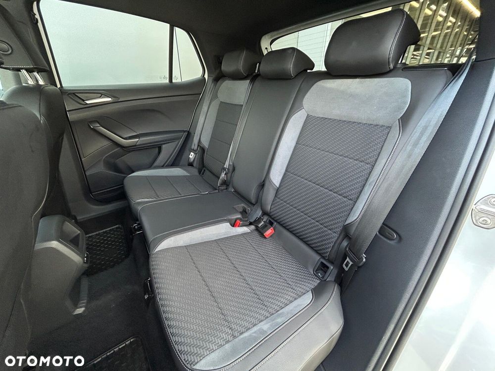 Volkswagen T-Cross 1.0 TSI Style DSG - 17