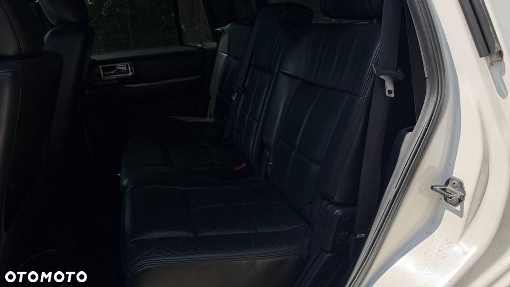 Lincoln Navigator 5.4 4x2 - 11