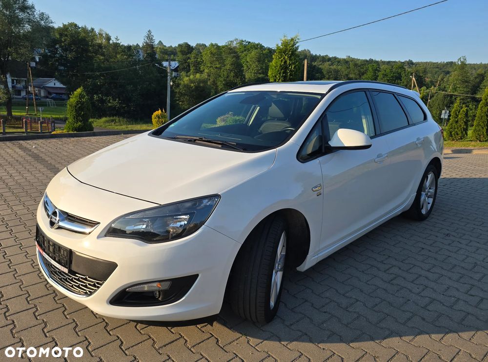 Opel Astra 1.4 T Cosmo - 4