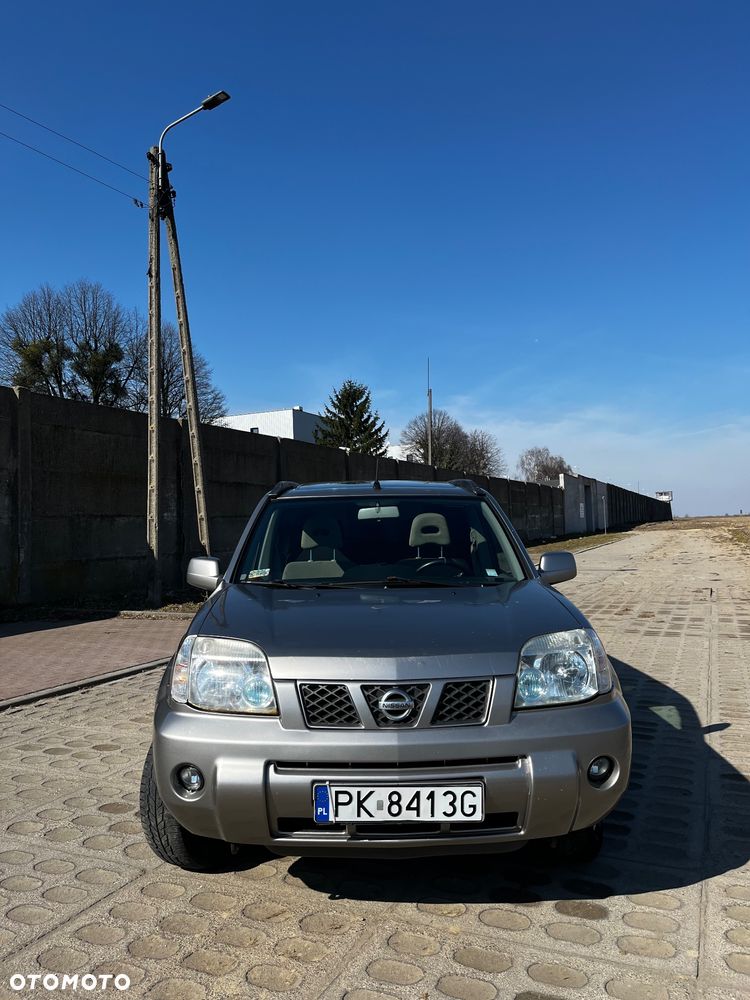 Nissan X-Trail 2.2 dCi 4x2 Comfort - 4