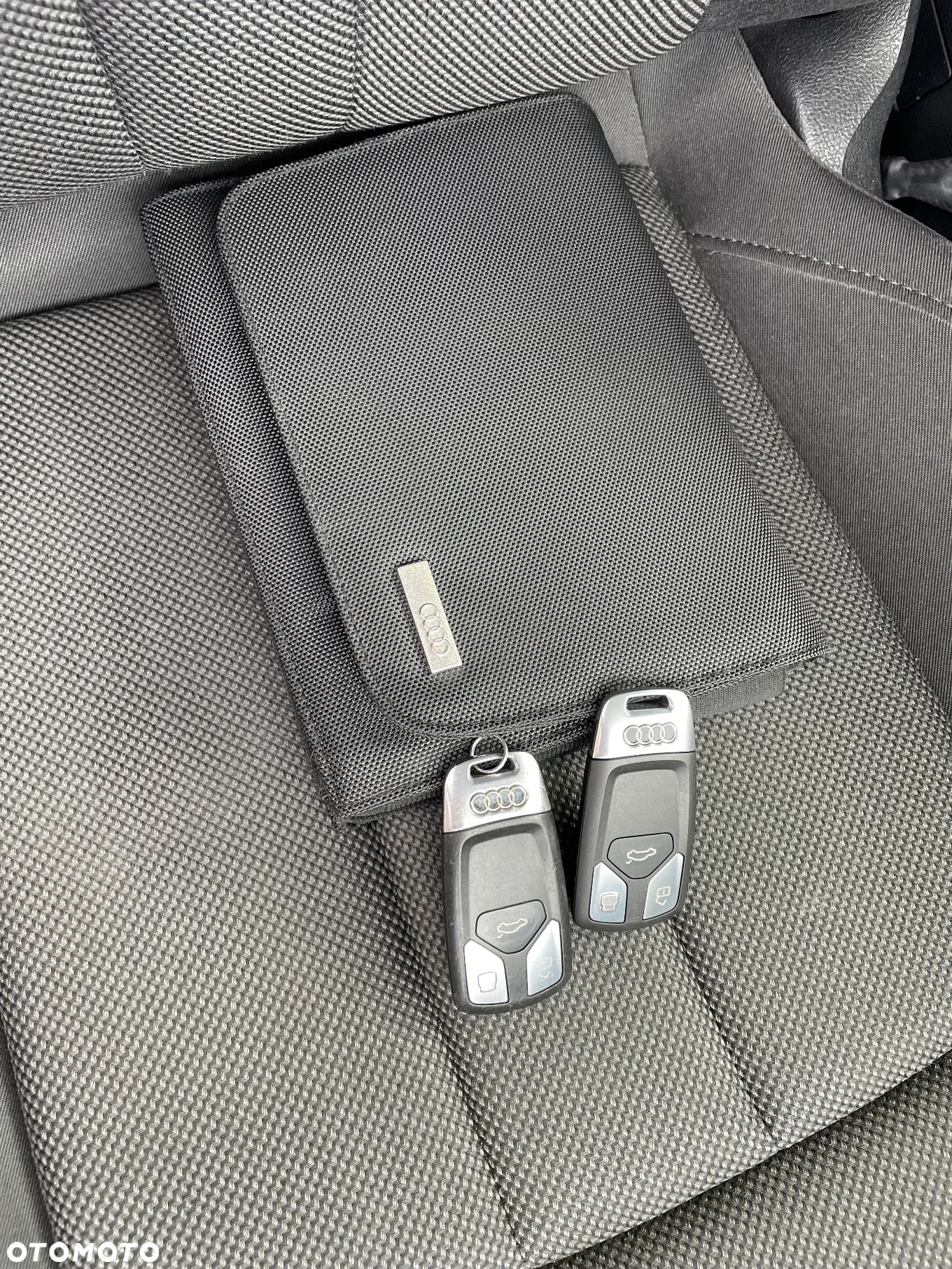 Audi A4 2.0 TDI Design S tronic - 14