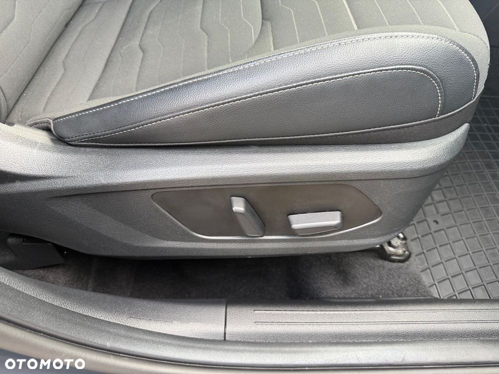 Kia Sportage 1.6 T-GDI Anniversary 2WD DCT - 28