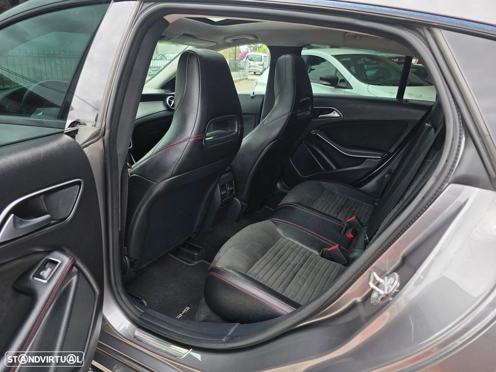 Mercedes-Benz CLA 200 CDI AMG Line Aut. — fotografia 31