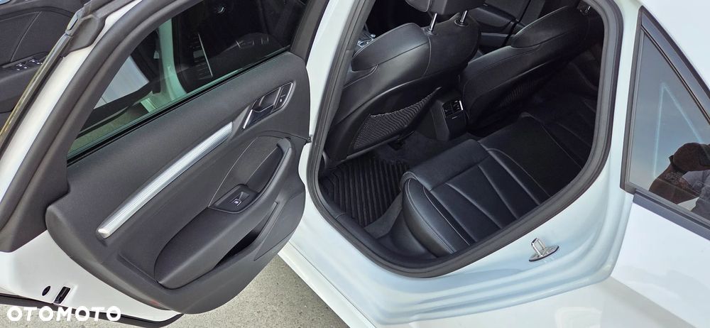 Audi A3 Limousine 40 TFSI quattro S tronic S line - 17
