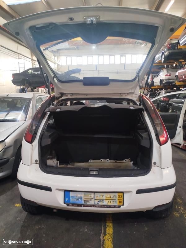 Para Peças Opel Corsa C (X01) - 2