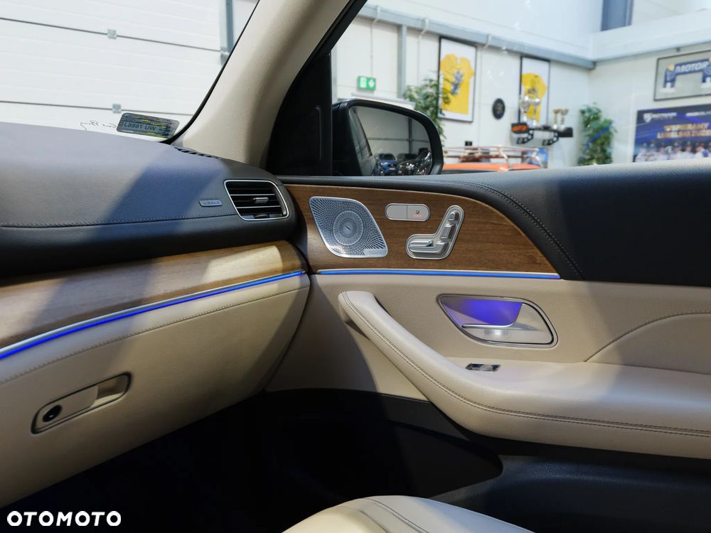 Mercedes-Benz GLE 300 d 4Matic 9G-TRONIC AMG Line - 38