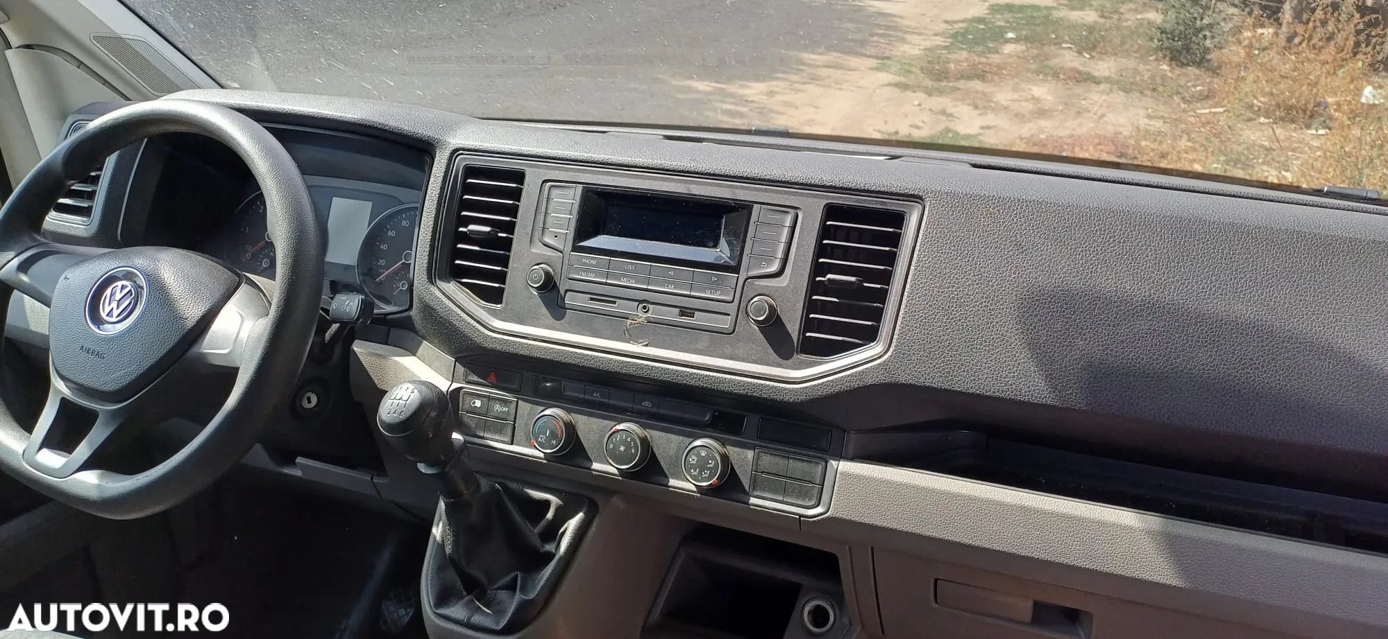 Volkswagen Crafter - 1