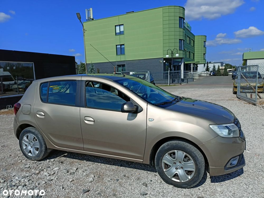 Dacia Sandero - 6