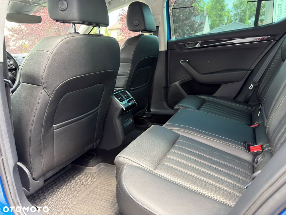 Skoda Superb 2.0 TDI L&K DSG - 10