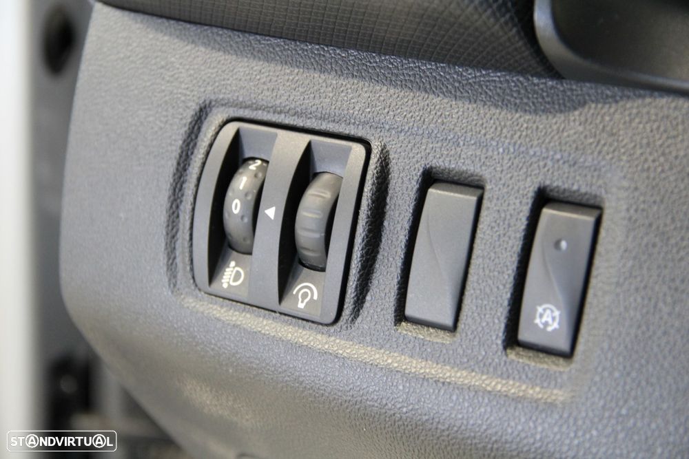 Renault Clio Sport Tourer 0.9 TCe Limited - 16