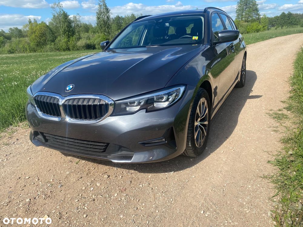 BMW Seria 3 318i - 3
