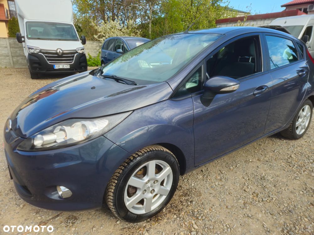 Ford Fiesta 1.25 Celebration - 34