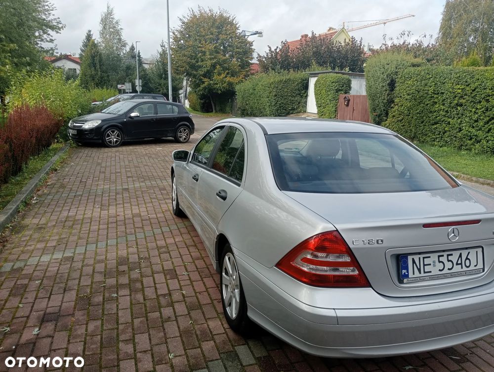 Mercedes-Benz Klasa C 180 Kompressor Classic - 15