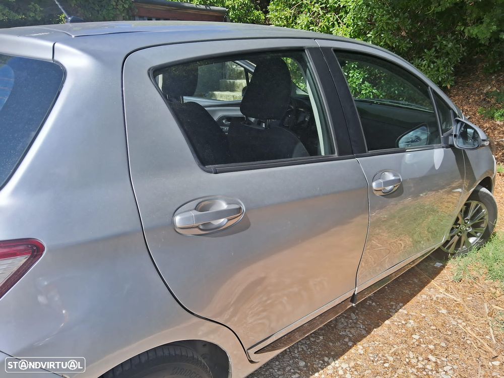 Toyota Yaris 1.4 D-4D - 3