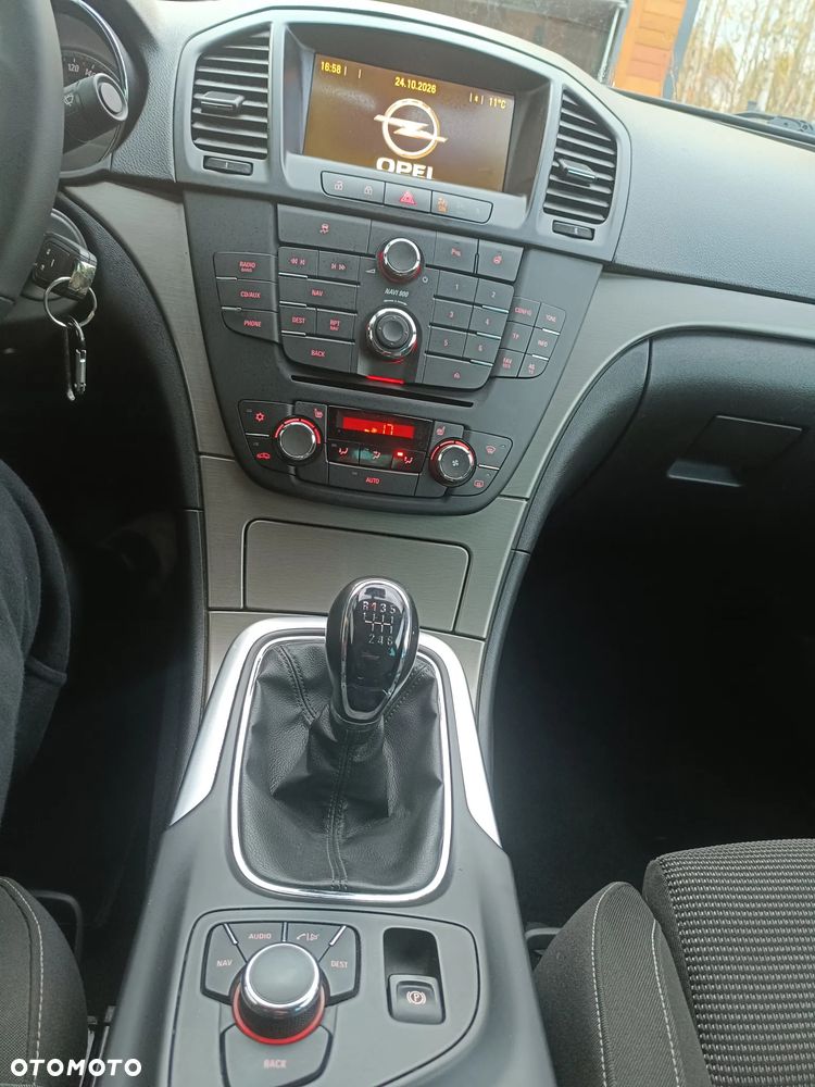 Opel Insignia - 17