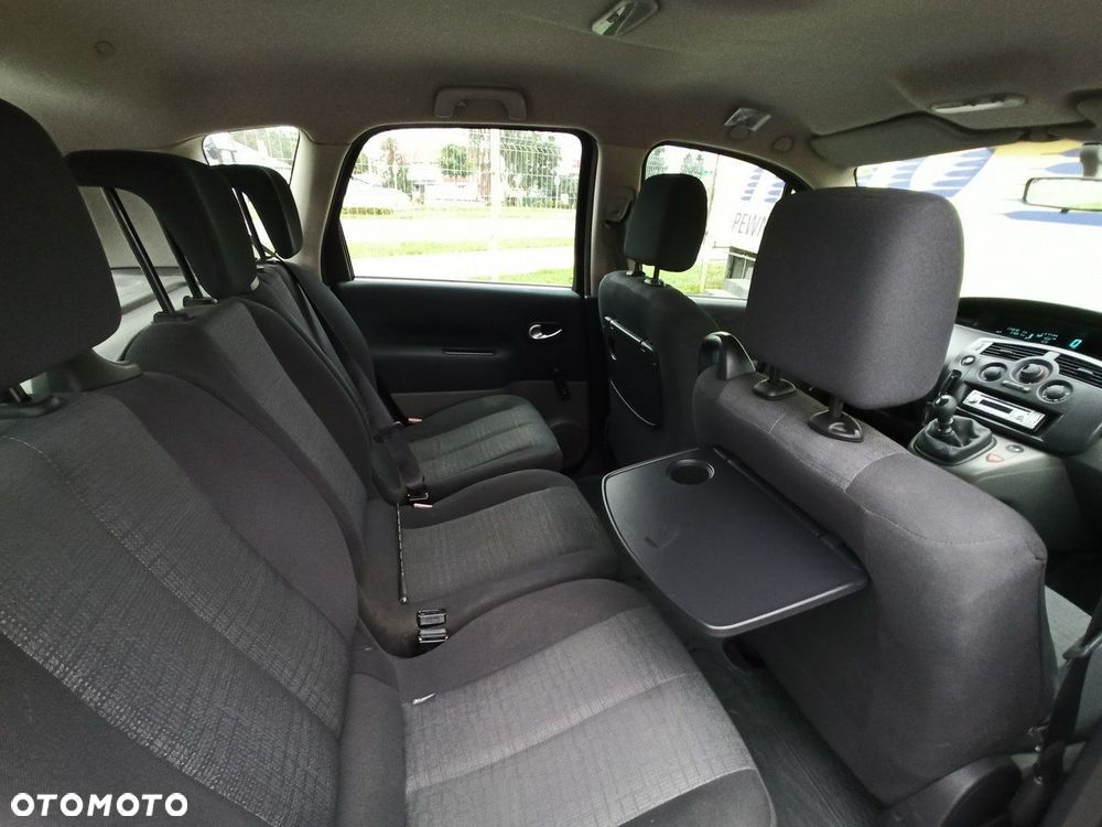 Renault Scenic - 10