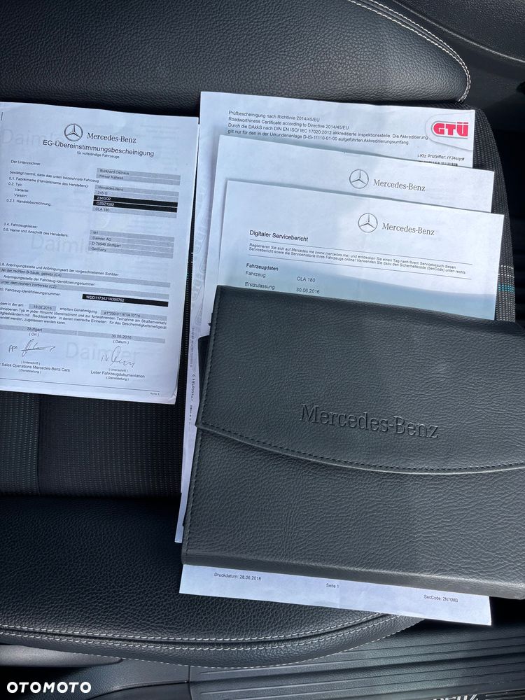 Mercedes-Benz CLA 180 7G-DCT Urban - 40