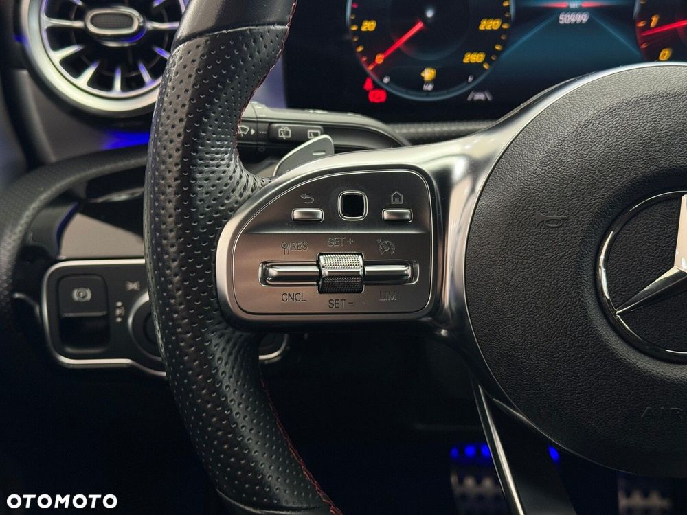 Mercedes-Benz CLA - 23