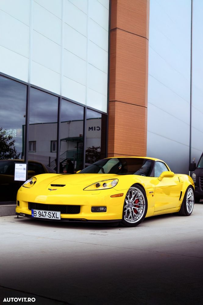 Chevrolet Corvette - 1